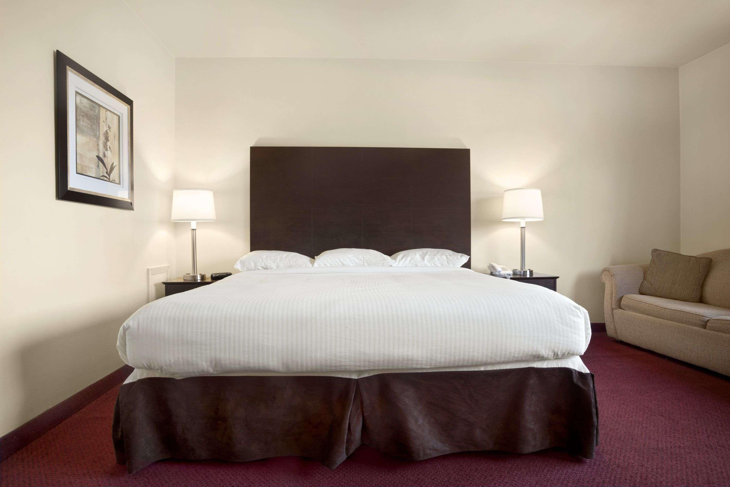 Super 8 By Wyndham Sarnia On Hotell Exteriör bild